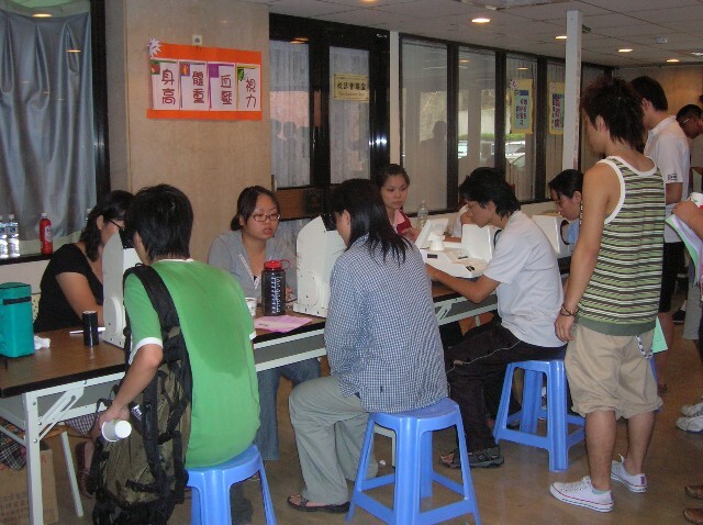 94學年度新生健康檢查圖片